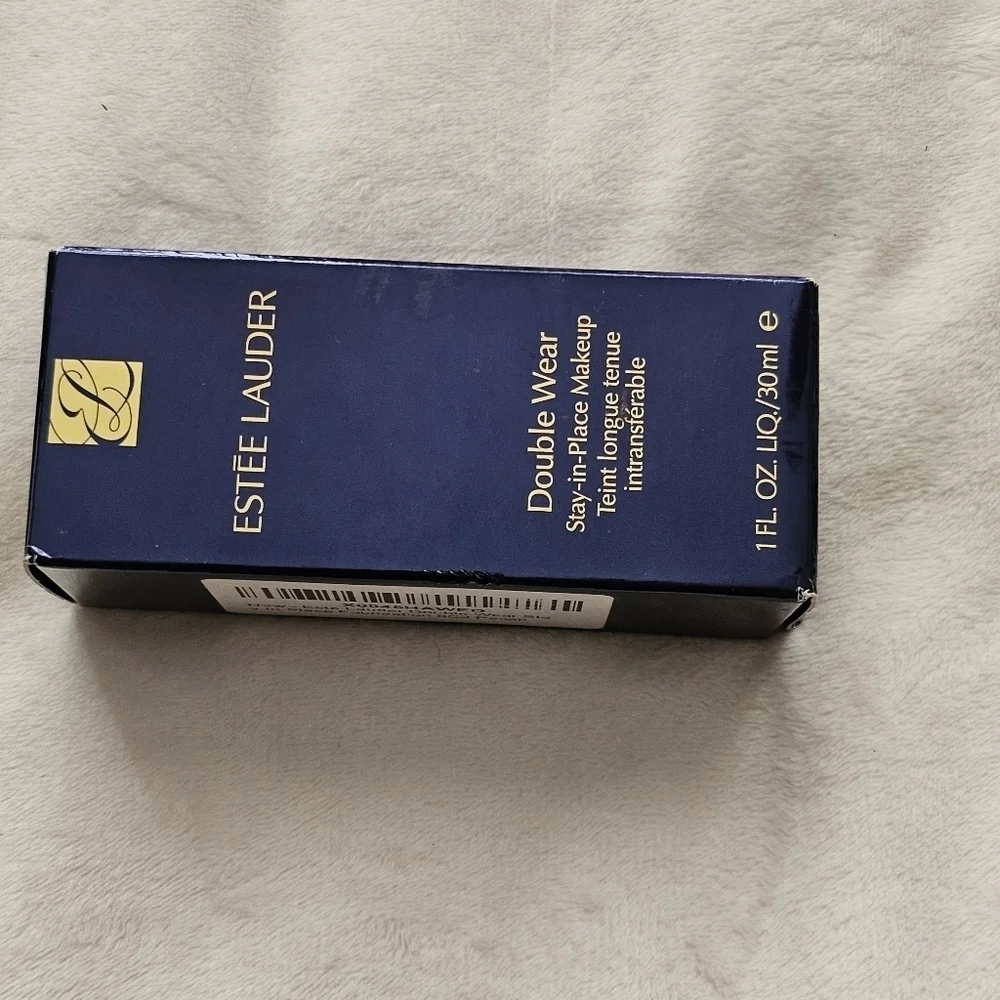 Estee Lauder Double Wear Stay in Place Makeup shade 6C2 Pecan 1floz